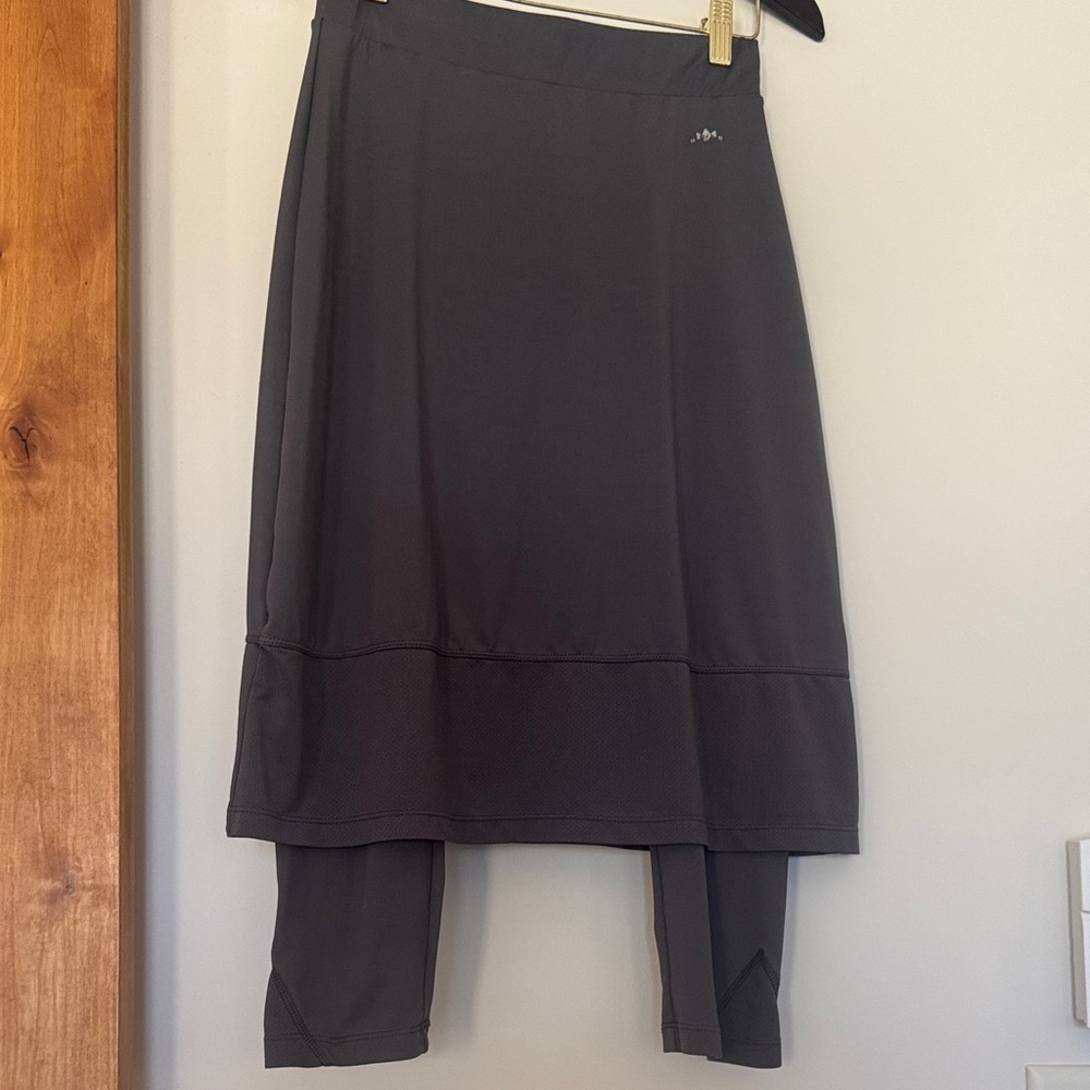 Snoga Athletic-Charcoal Midi Skirt with Leggings-Size Small